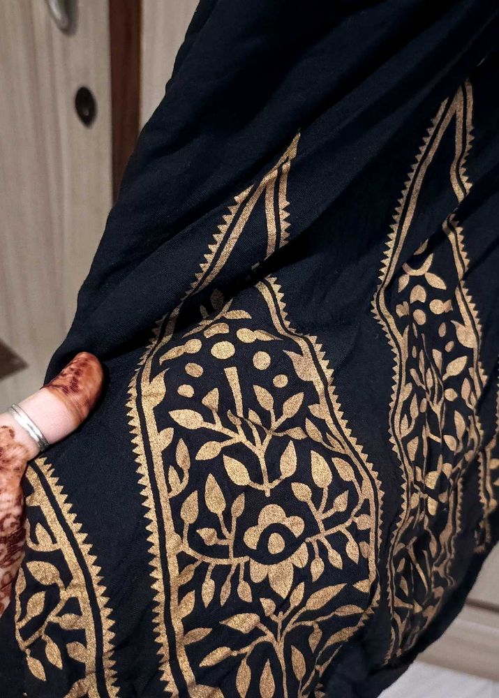 Black &amp; Gold Print Fabric