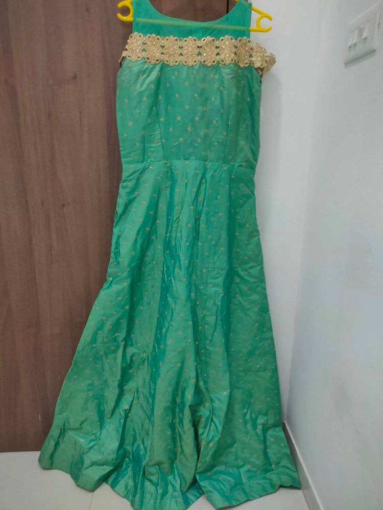 Shining Gown✨💚