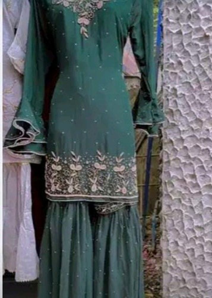 Without Dupatta Sharara