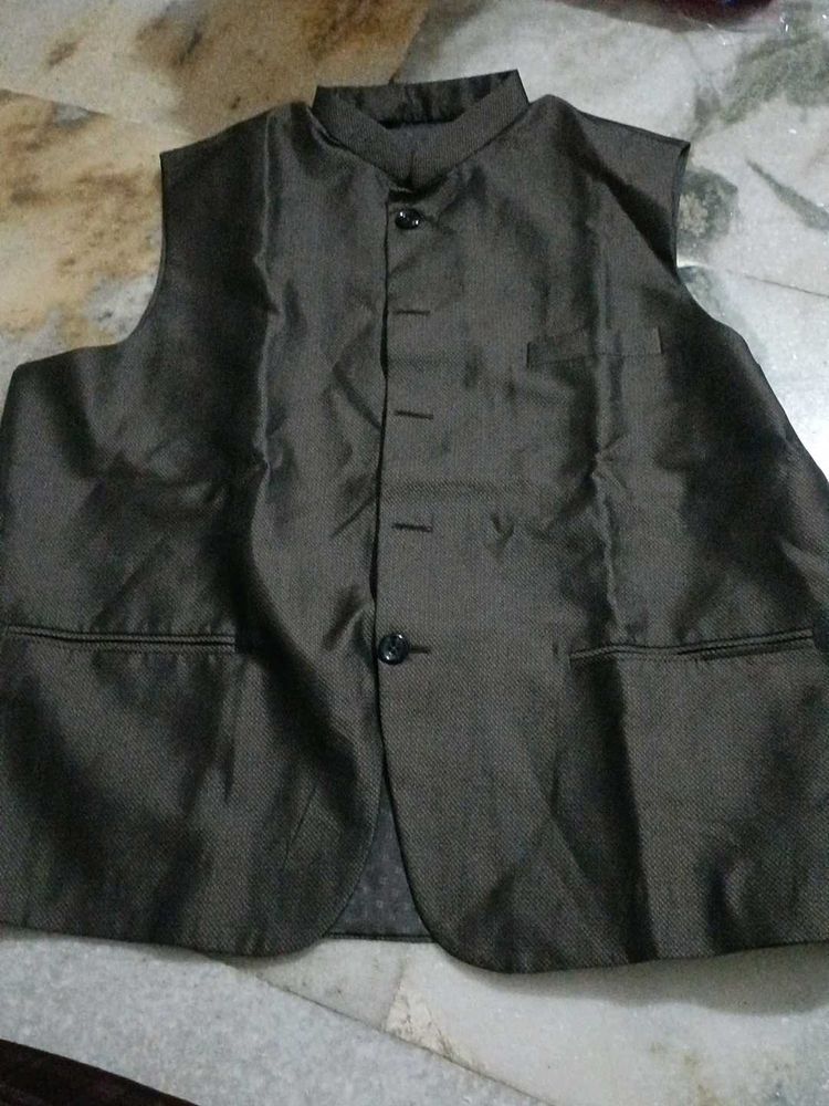 Brown Sleeveless Jacket