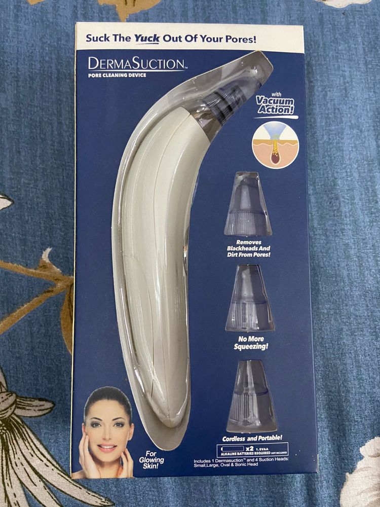 DermaSuction Pore Cleaning Device