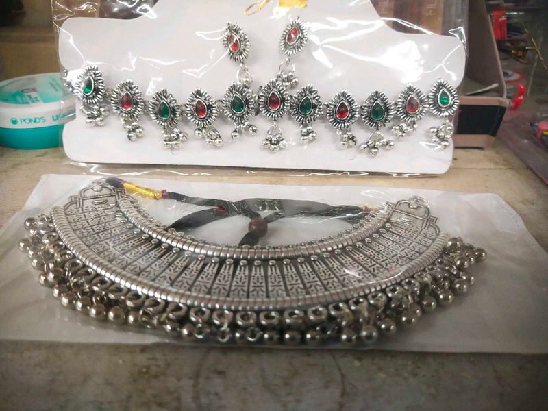 Necklace &amp; Earring Set