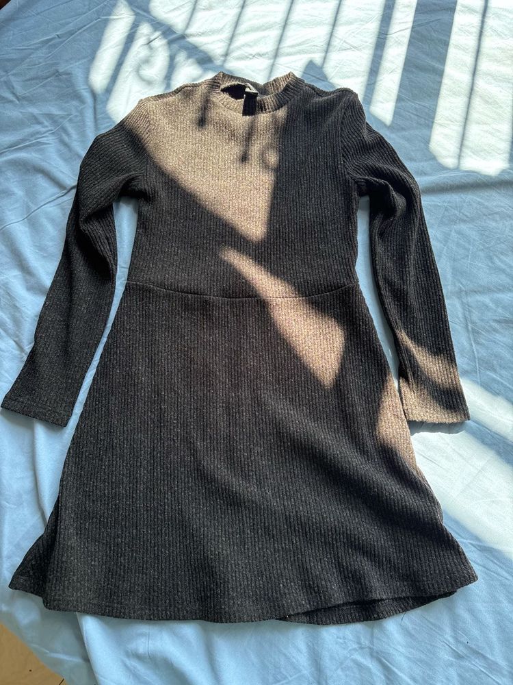 F21 Black Long Sleeve Dress
