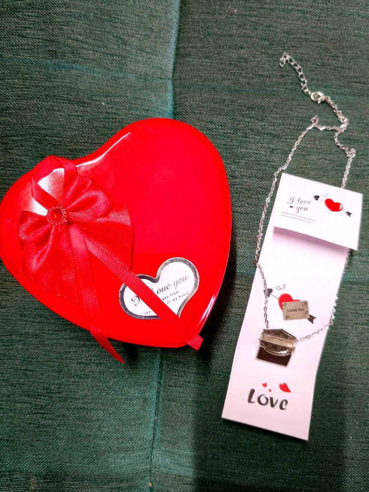 Heart Pendant Necklace with gift hamper