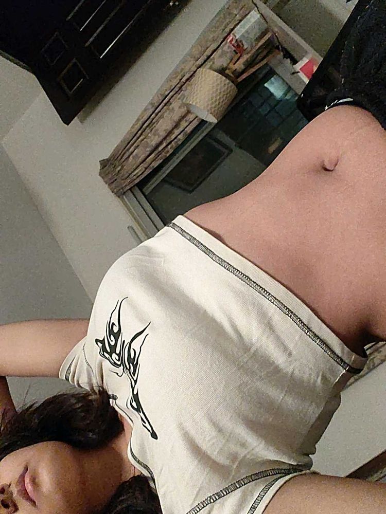 Hnm Crop Top