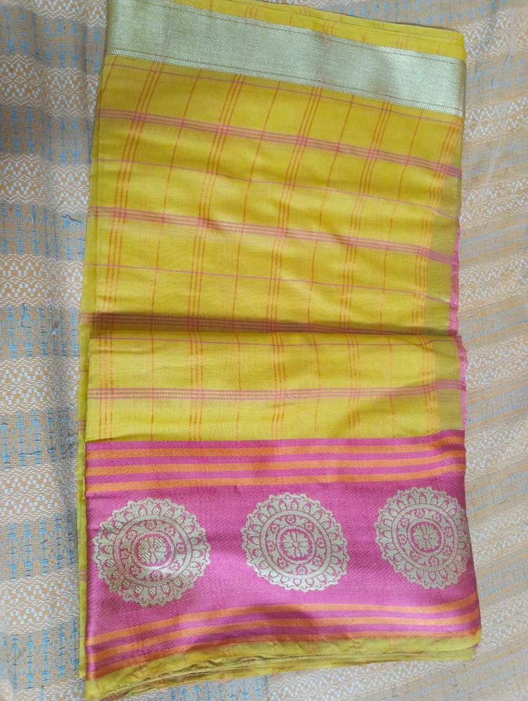 Yellow Saree For Haldi Occasion In Good Condition