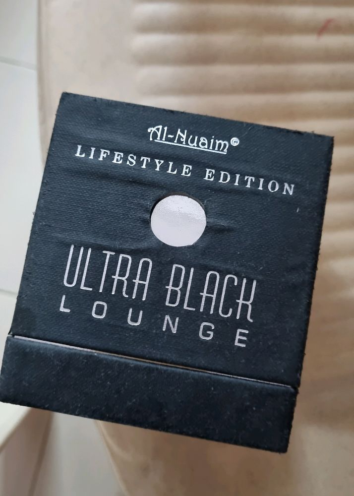 UNISEX PERFUME This perfume has woody n masculine fragrance, very strong for my liking but stays for good time on cloths.