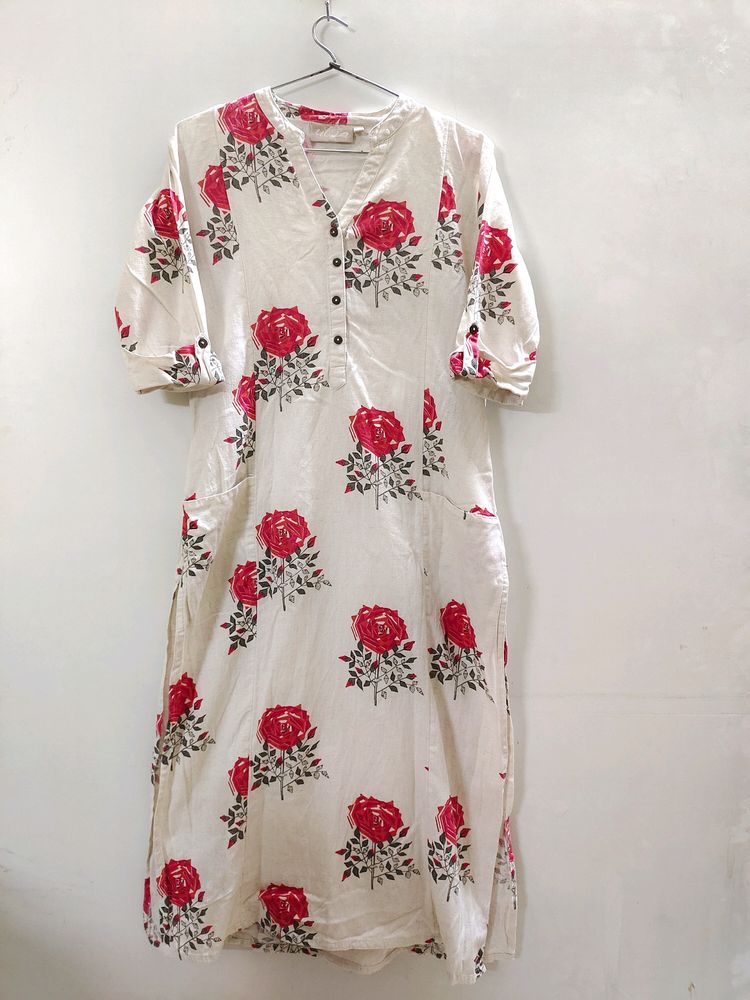 Utsa &#39;M&#39; Size, Floral Khadi Cotton Kurti, With Button Sleeves And Pockets
