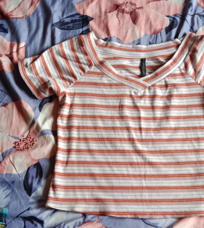 Striped Crop Top 🌸