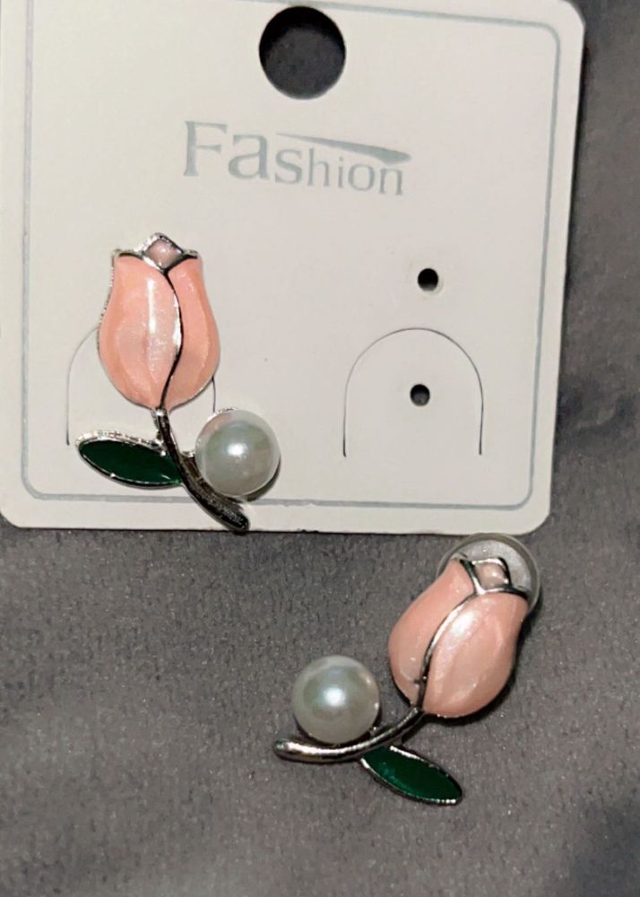 Tulip Pink Earrings