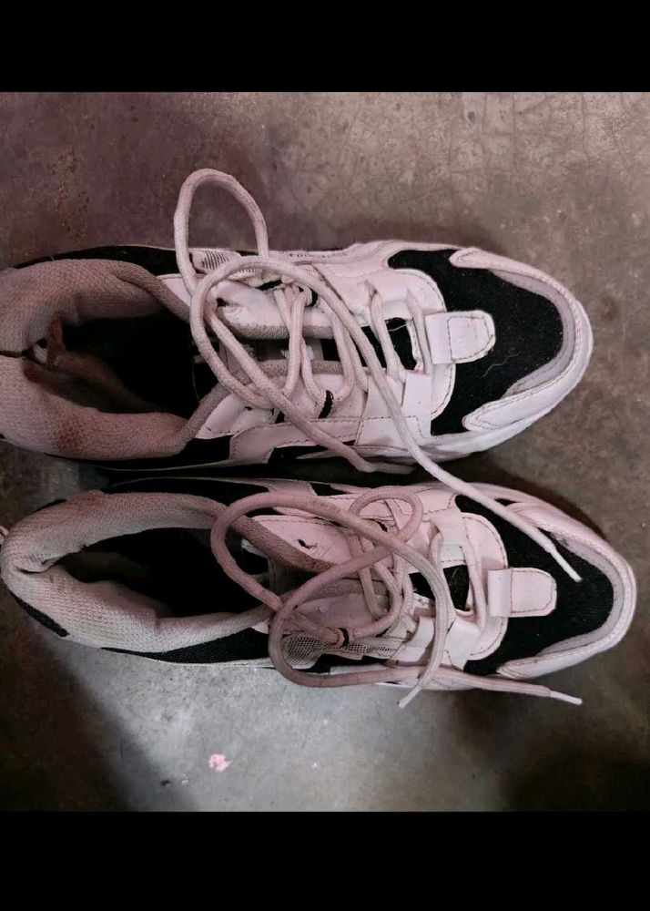 WOMEN SHOE