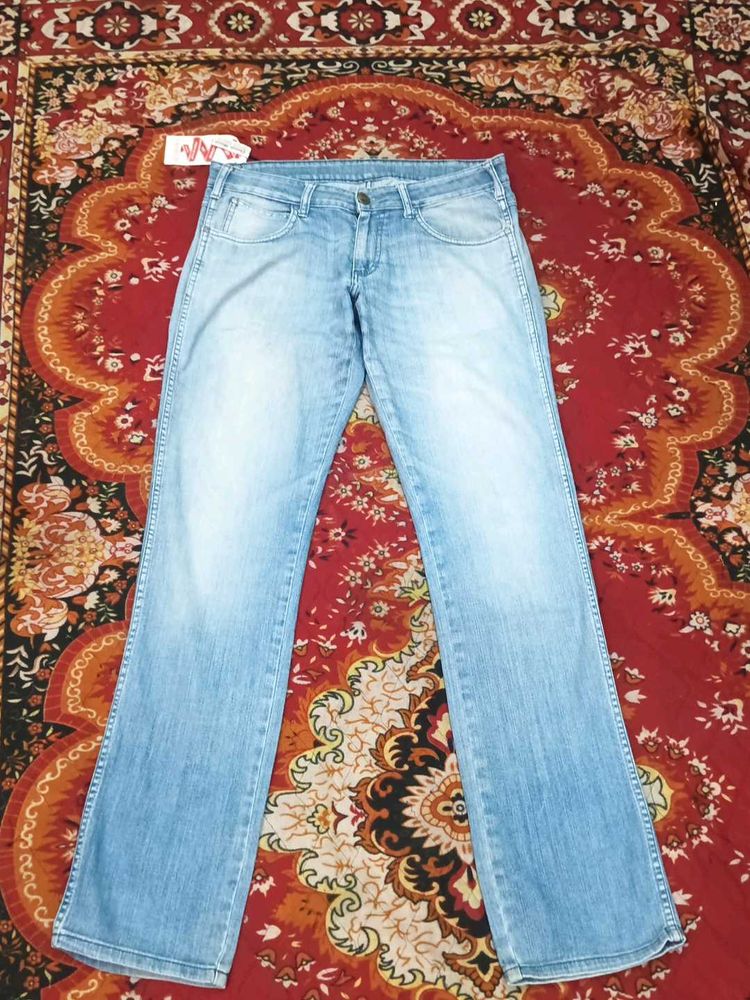 Light Wash Denim Jeans