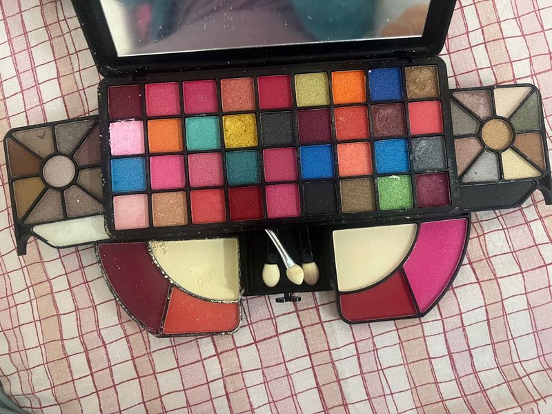 Makeup Palette