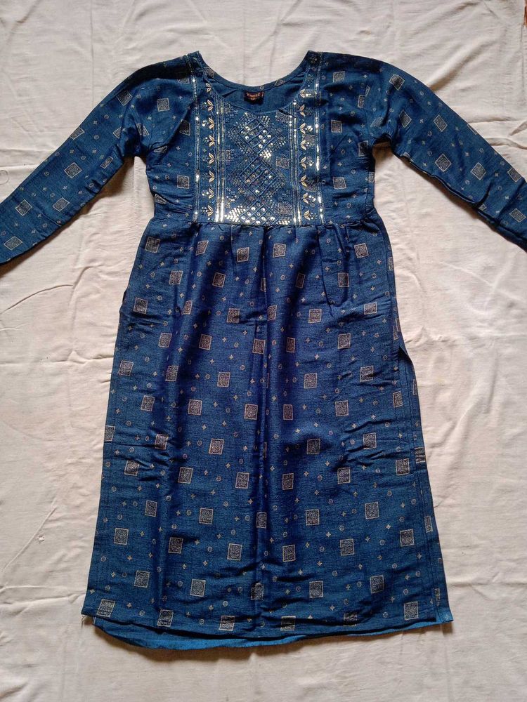 Ethinic Nayra Cut Kurti