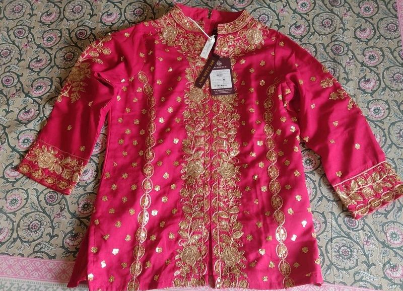 Elegant Pink Embroidered Kurta Top