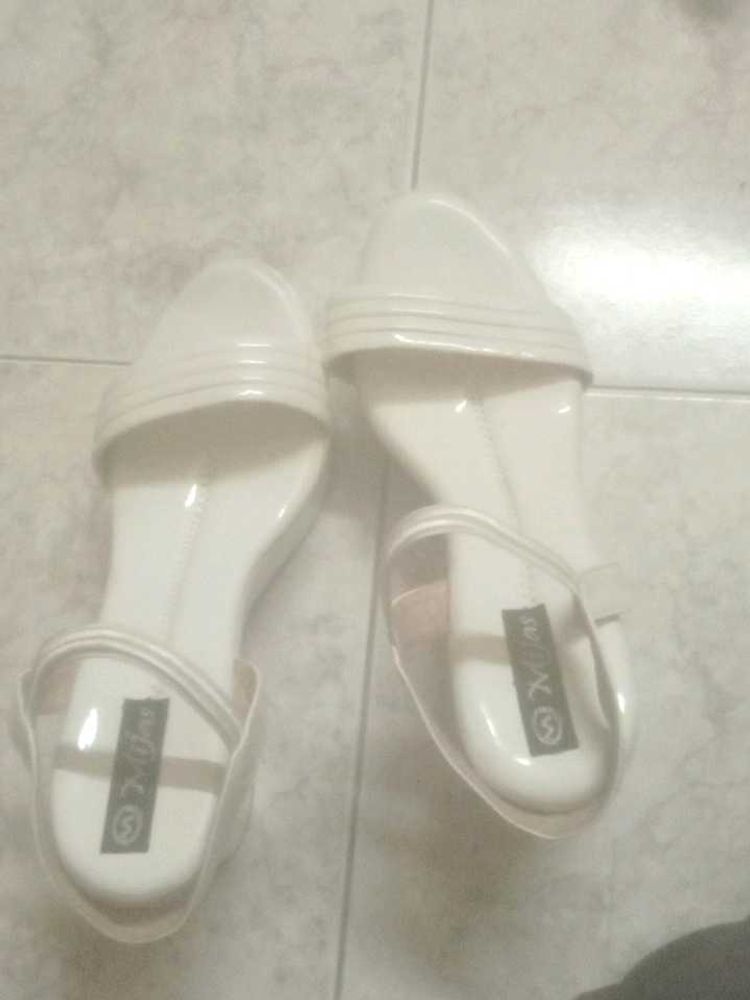 White Heel