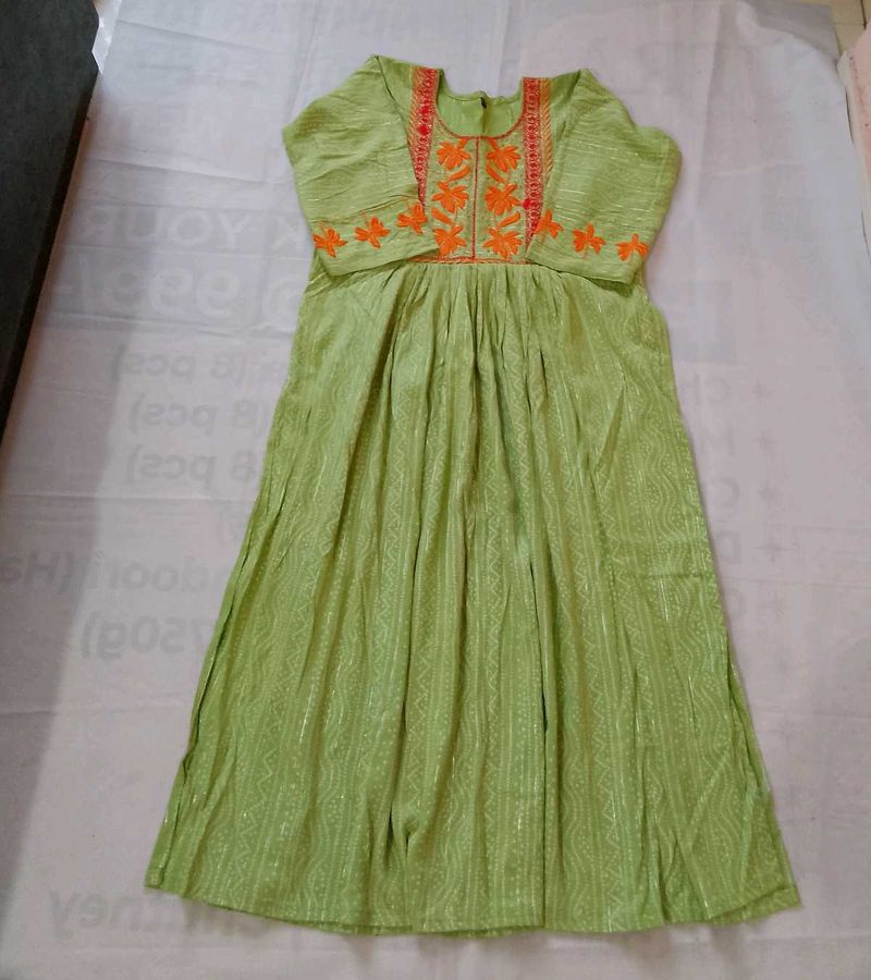 Nayara Cut Kurti