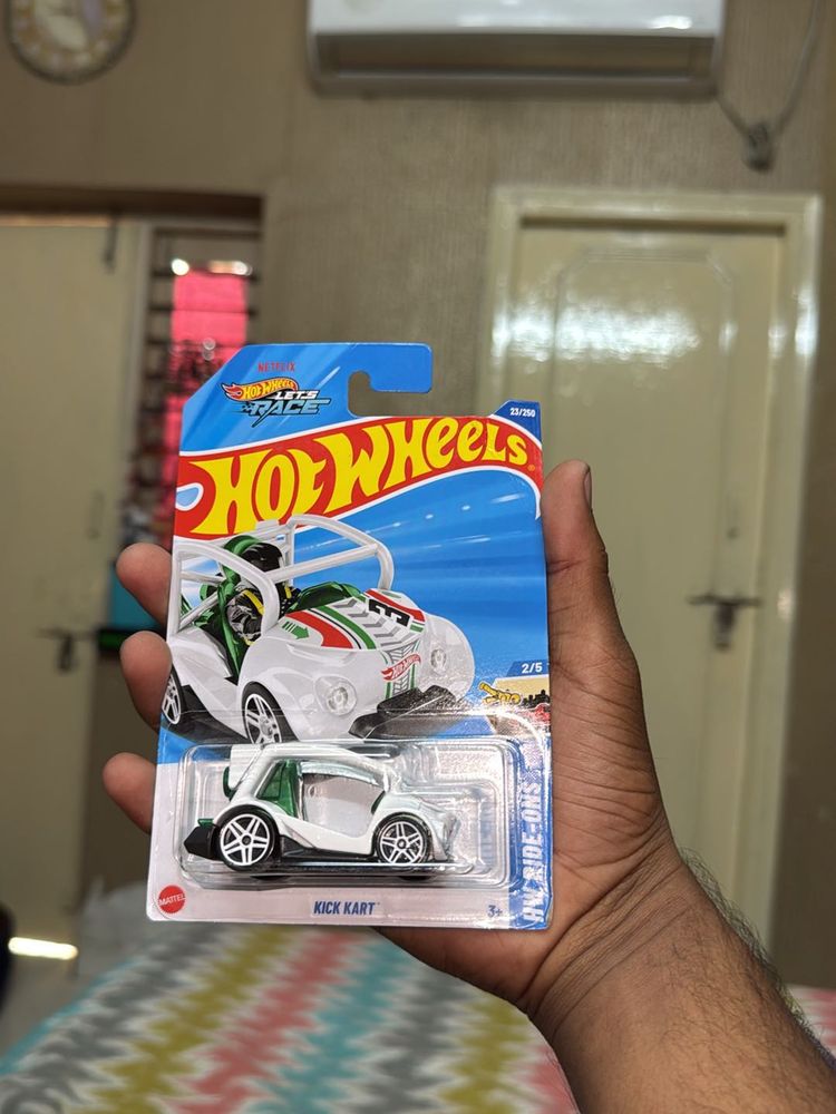 HOT WHEELS KICK KART IMPORTED