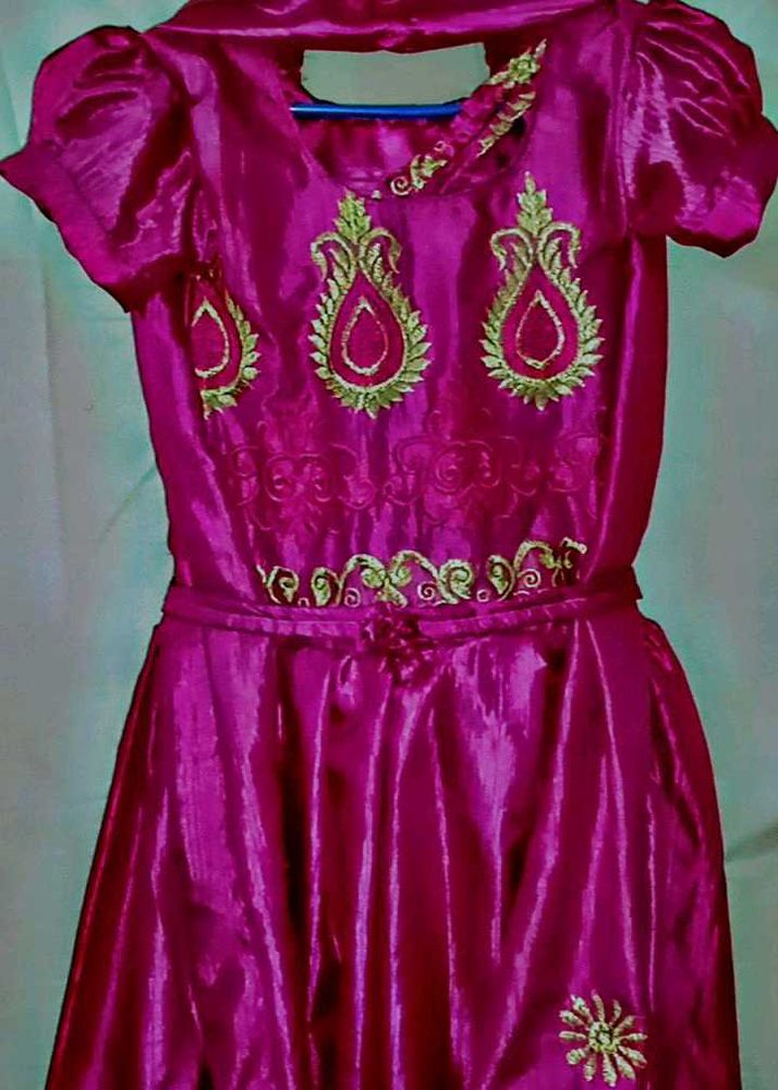 Cotton Silk Gown With Shall And Bellt