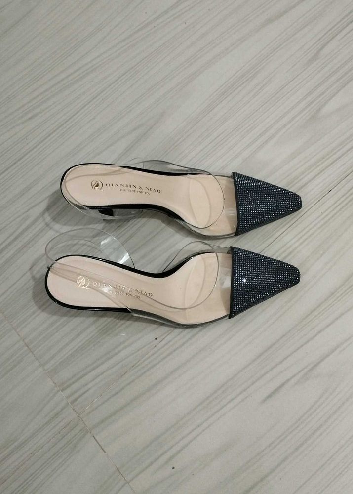 Elegant Pointed Toe Mules