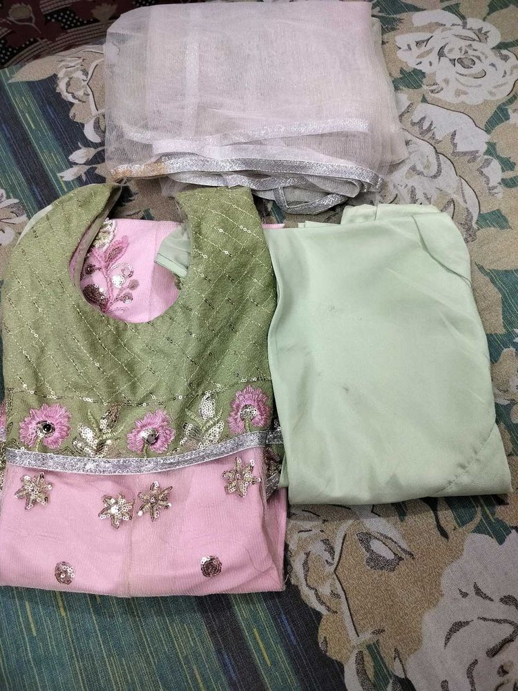 Beautiful Suit With Pjami N Dupatta
