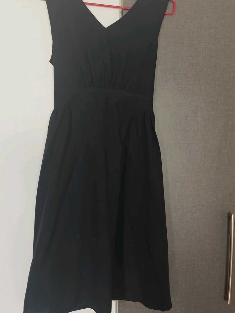 Chic &amp; Timeless: The Classic Little Black Dress