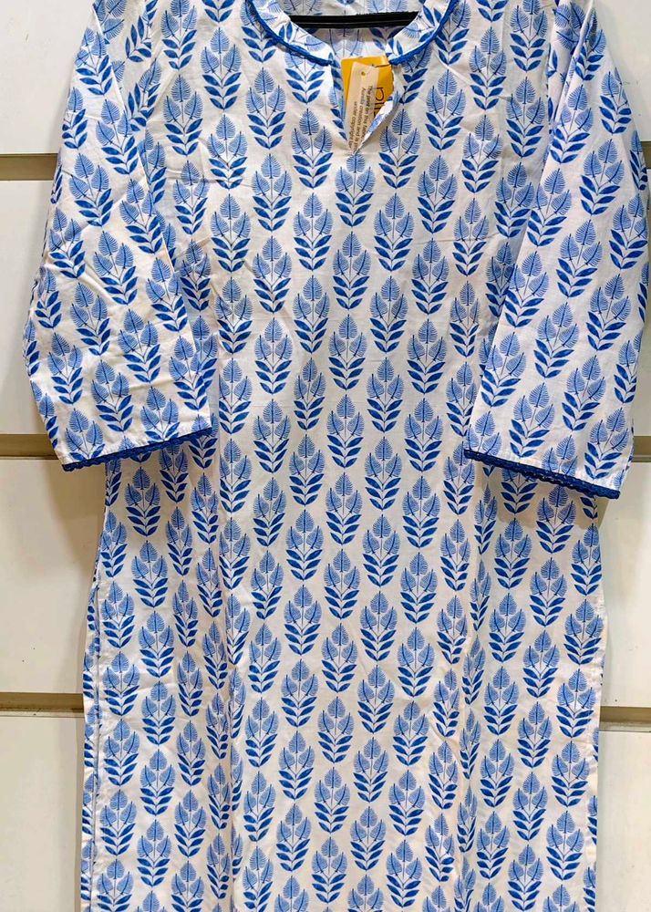 AURELIA Women Printed Straight Kurta