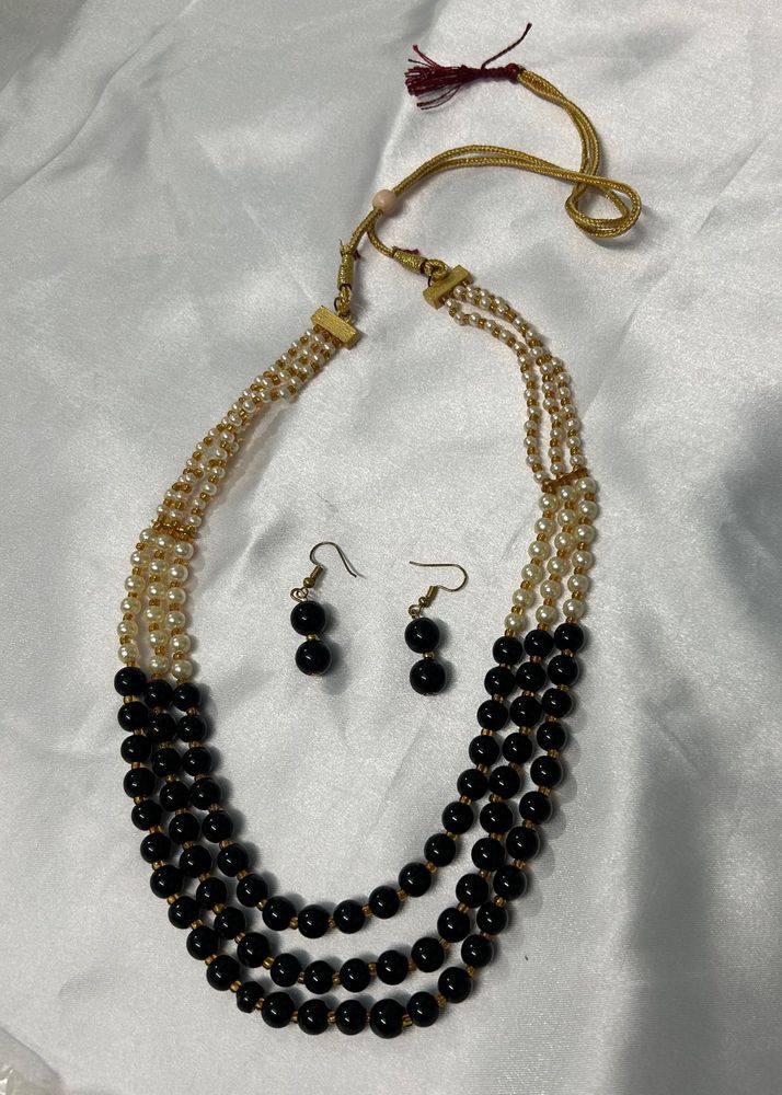 Pearl &amp; Black Bead Necklace Set