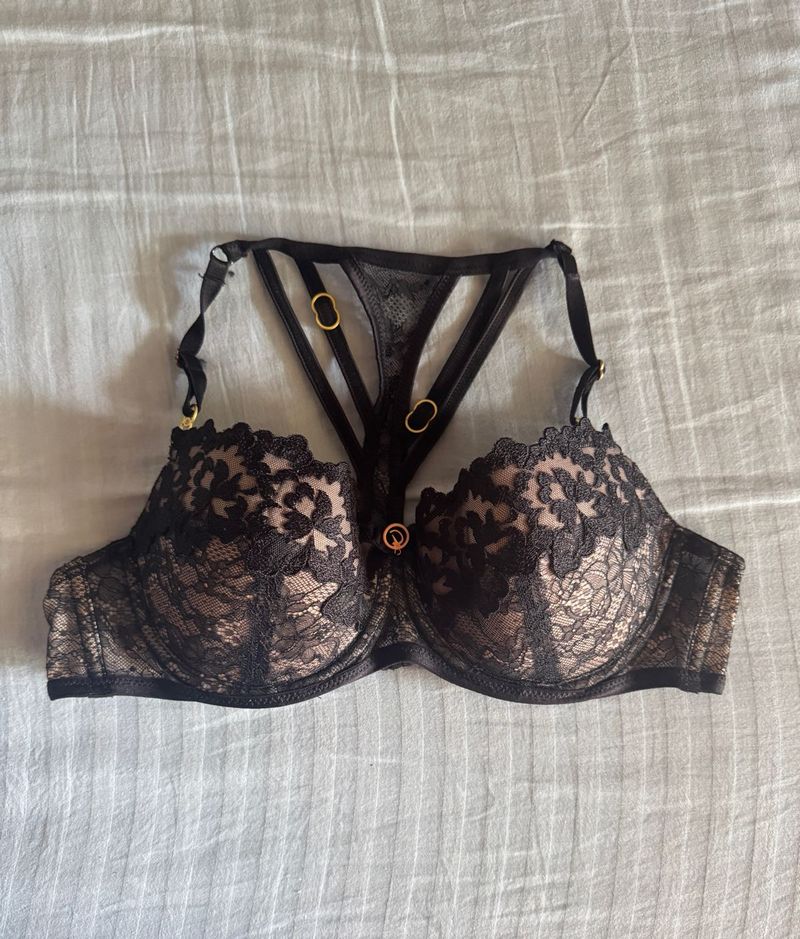 Lace Detail Bra By Hunkemoller