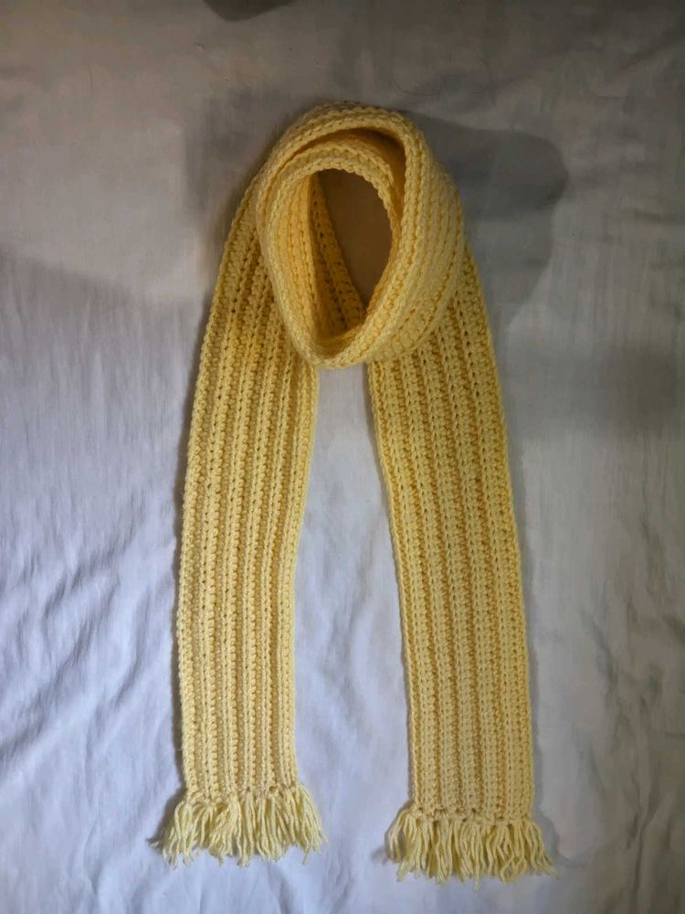 Handmade Yellow crochet muffler 🧣