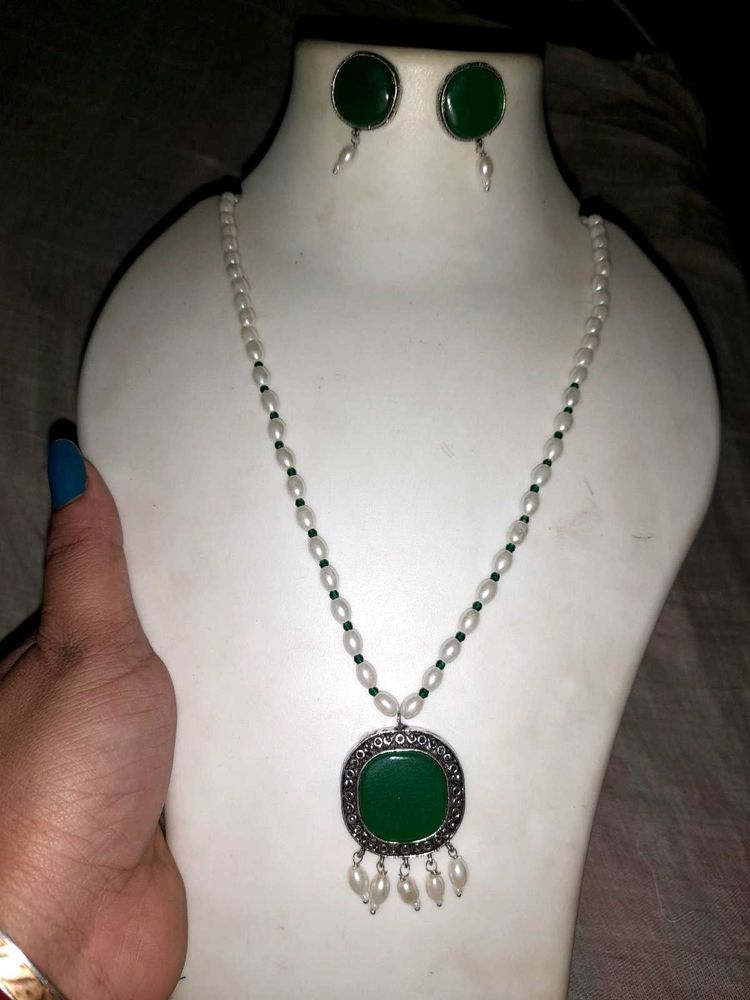 Pearl &amp; Emerald Jewelry Set