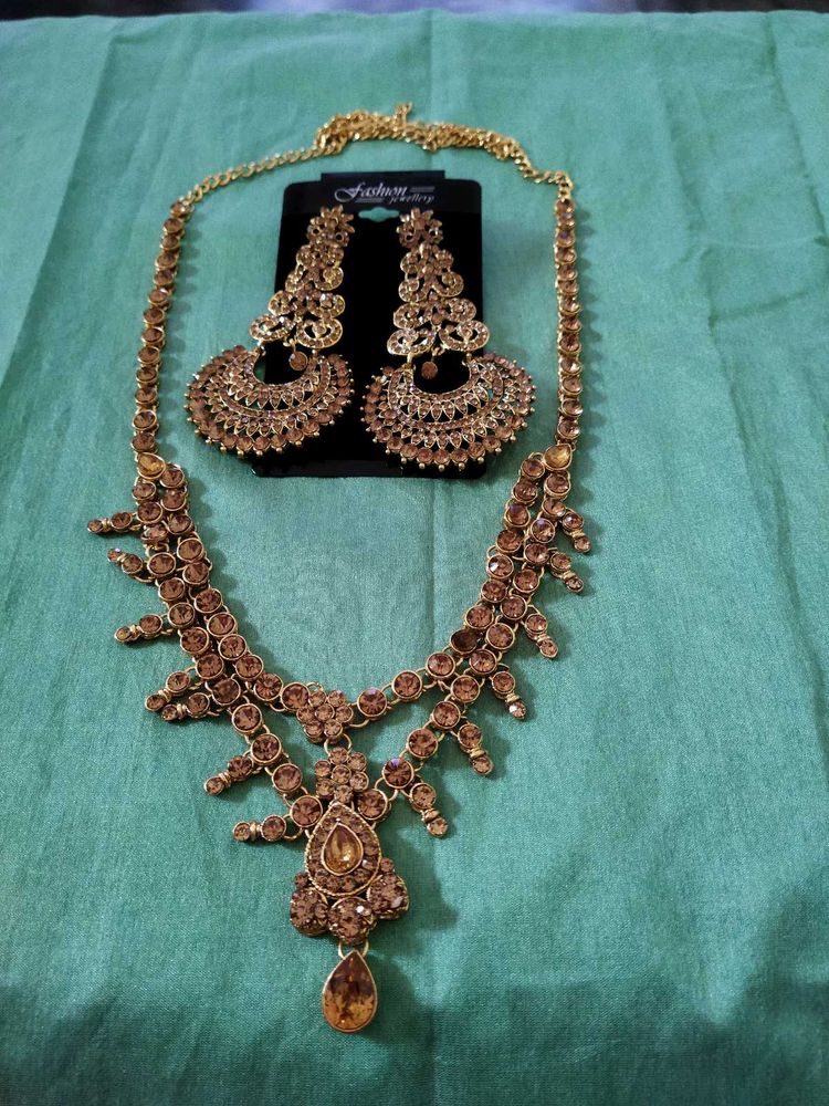 Elegant Necklace &amp; Earring Set