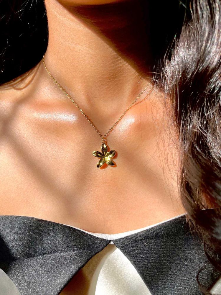 Anti Tarnish Summer Flower Necklace
