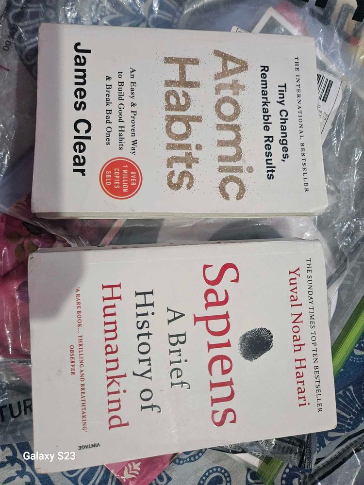 Atomic Habits &amp; Sapiens Book Set