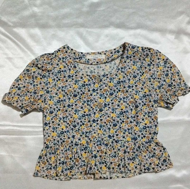 Floral Peplum Top - Cute &amp; Trendy!