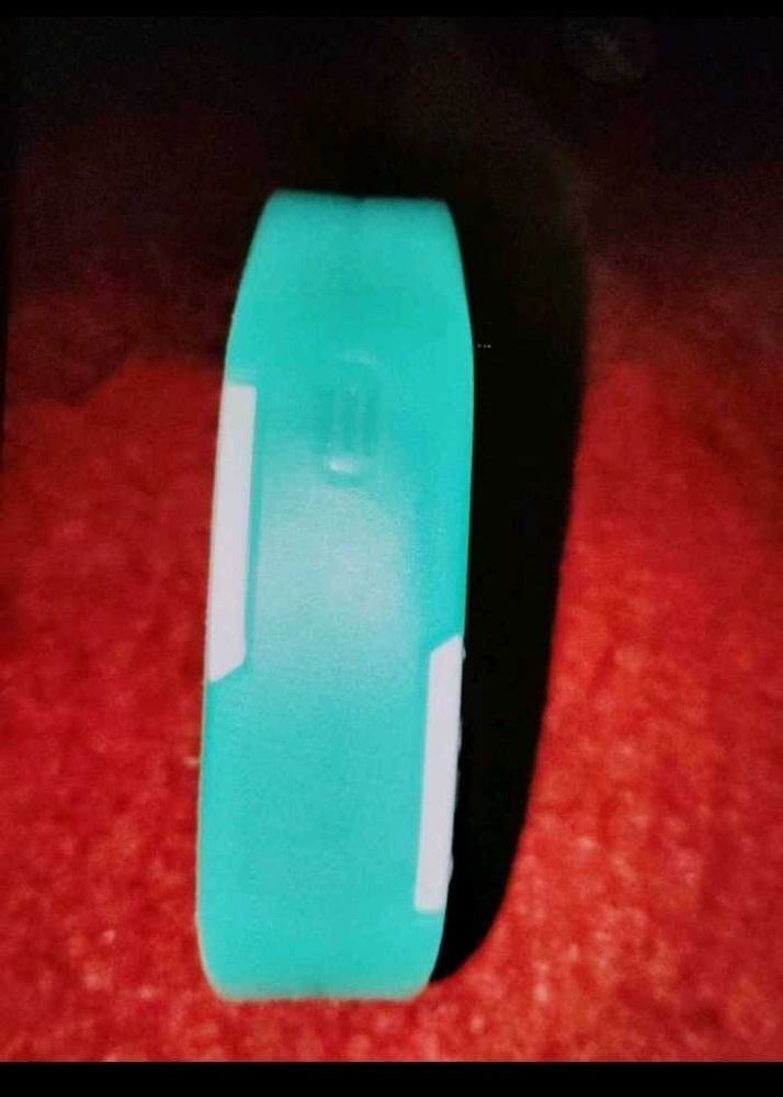 DIGITAL WATCH