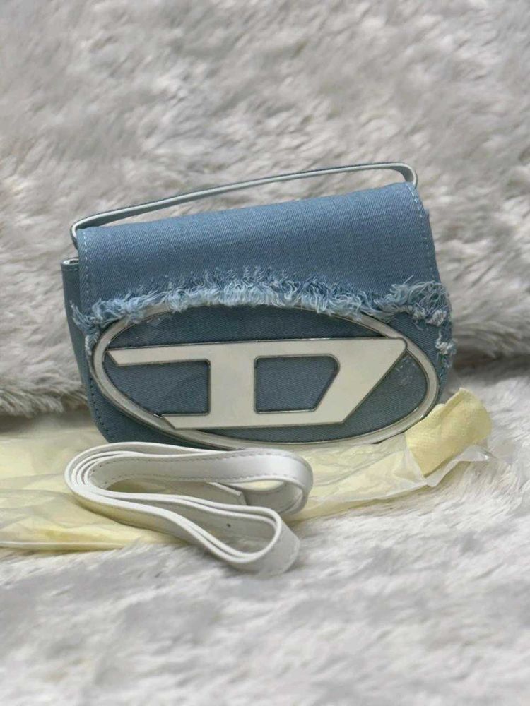 DIESEL IMPORTED SLING BAG AT SALE