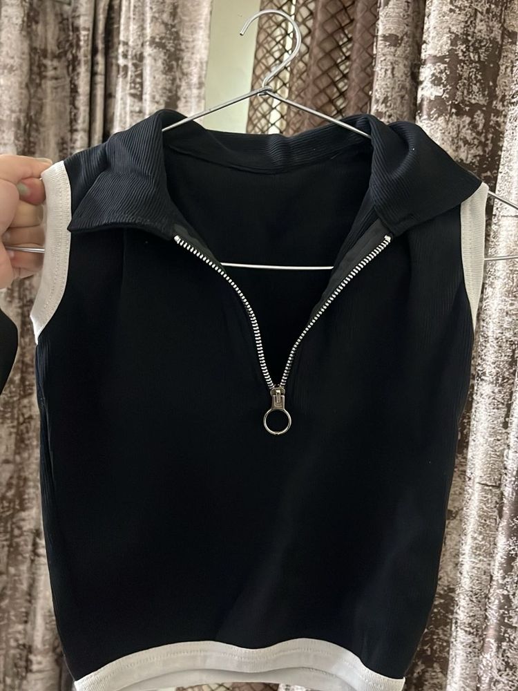 🖤🤍 Pilot Half Zip Top | Black &amp; White Crop Style