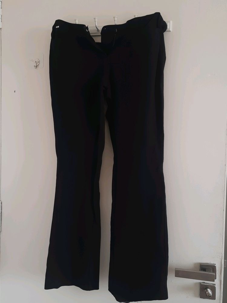 Bootcut Stretchable Pant