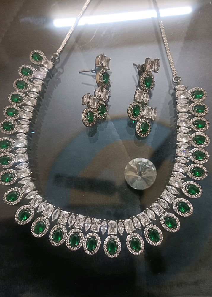 It&#39;s AD Silver Neck Pc With Earrings