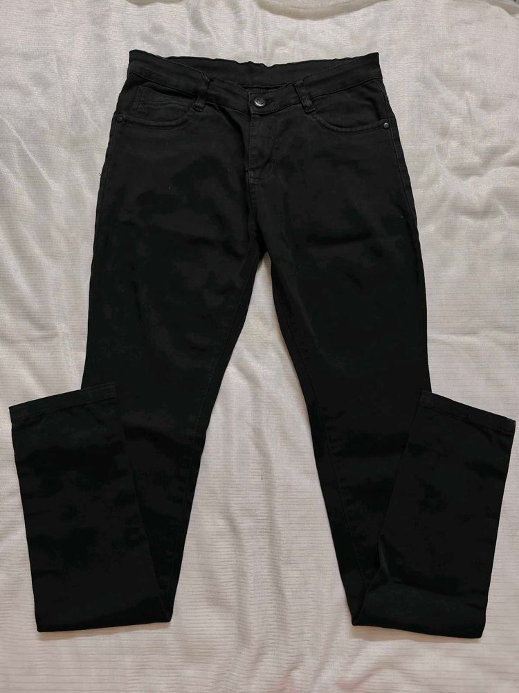 🆕 Black Slim Jeans
