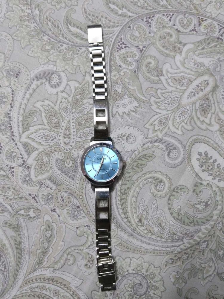 Elegant Women&#39;s Watch