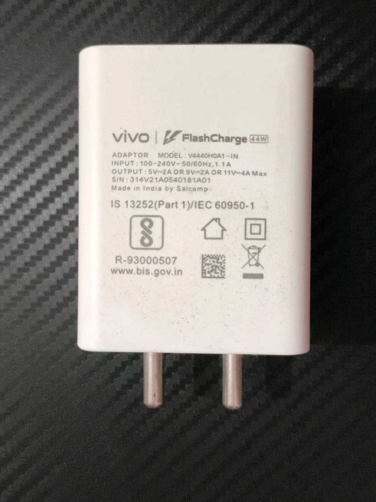 Vivo FlashCharge 44W Adapter - ORIGINAL