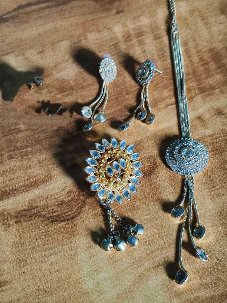Jewellery Set And Brooch