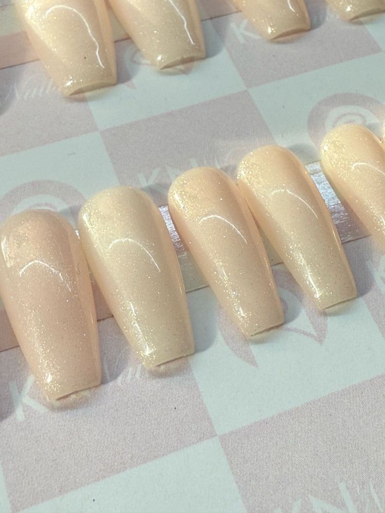 Off White Shimmering Press On Nails