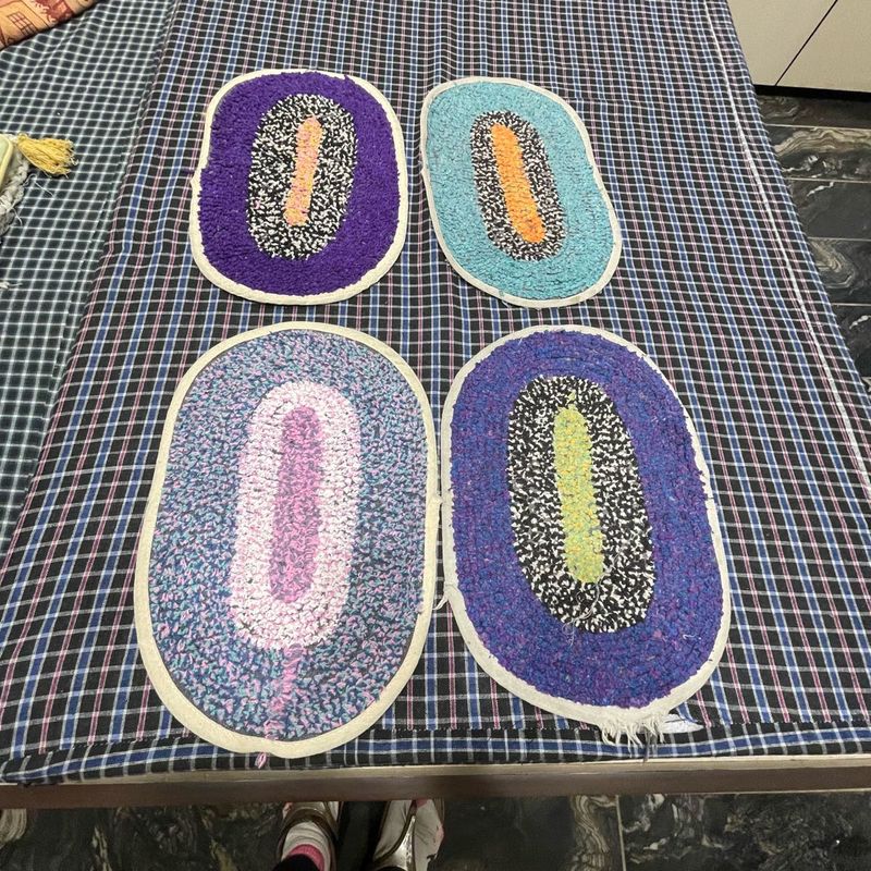 4 Pieces Of Mats