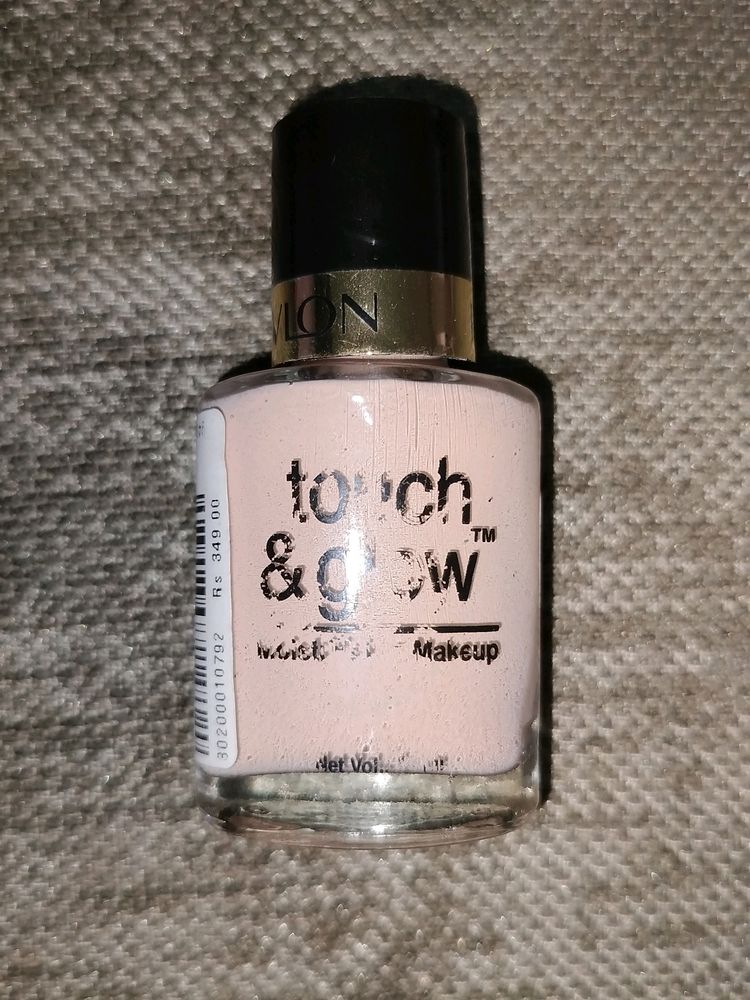 Revlon Touch And Glow Makeup