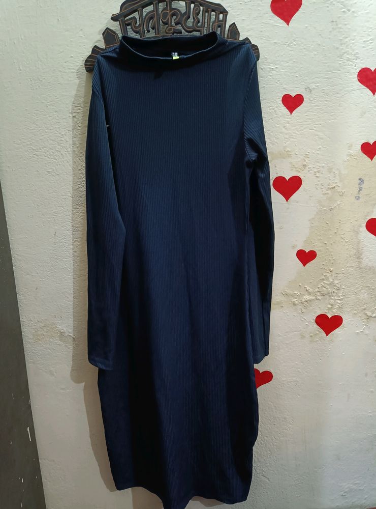 Brand -Tokyo Talkies                                    Size-small      Stretchable Material Comfortable For S Size People Navy Blue Kintted Dress