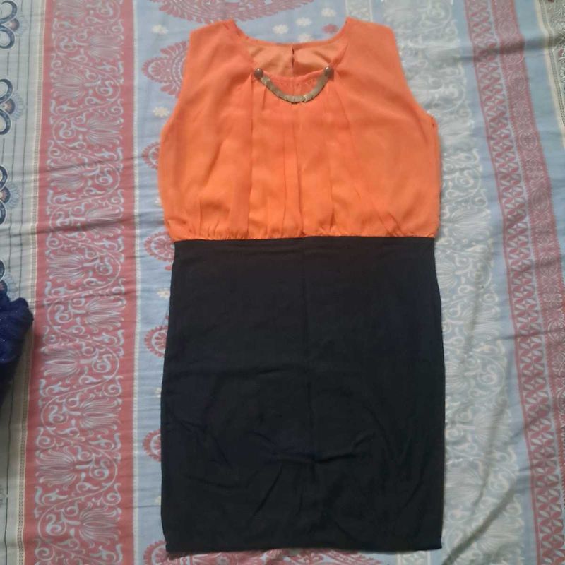 Chic Orange &amp; Black Bodycon Dress