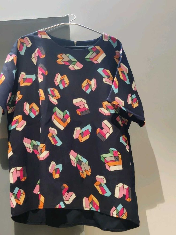 Geometric Print Top